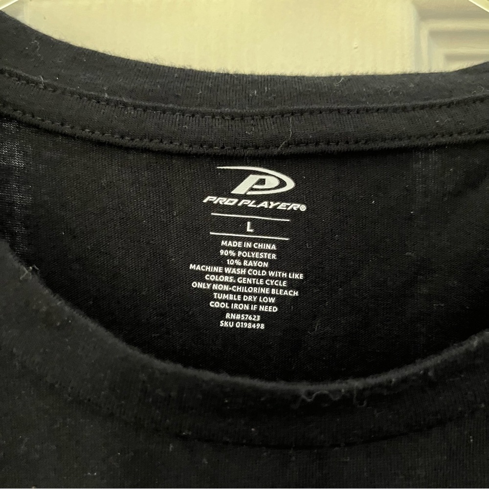 Pro Player Sleeveless Black Tee with Twist - Picture 3 of 5